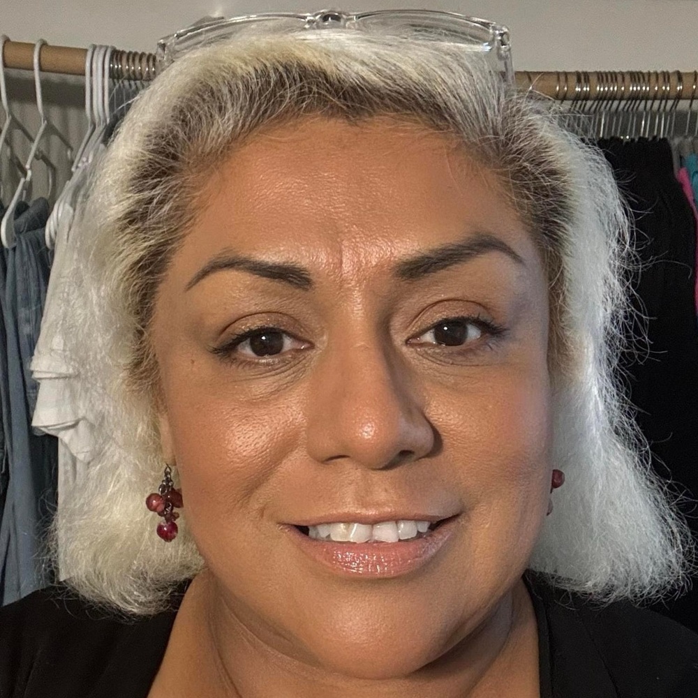 Meet your Posher, Monica